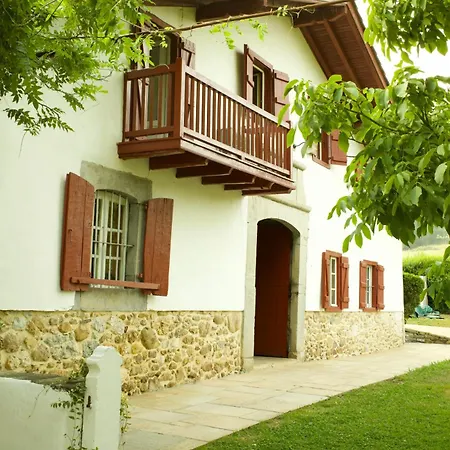 Ancienne Ferme Basque * Macaye